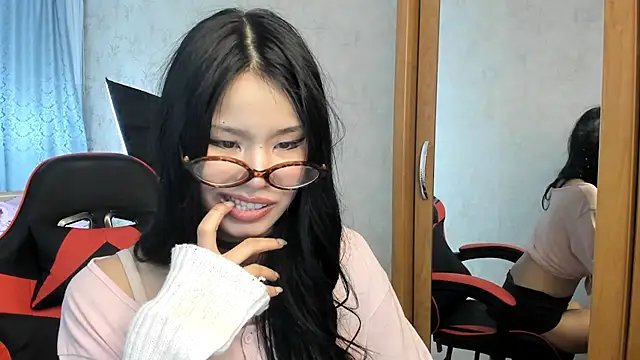 amiya_cute's Live XXX Chat