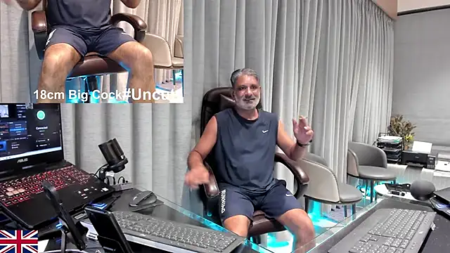 Chatroom XXX en direct de OnlineBossUK