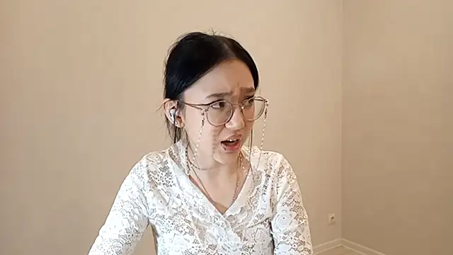 SolvedGlobe: απευθείας συνομιλία ΧΧΧ