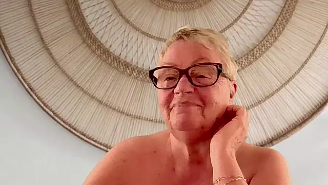 Mystery-Grandmother's Webcam Show