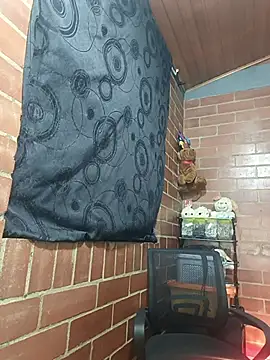 แชท XXX สดของ Alexandrina