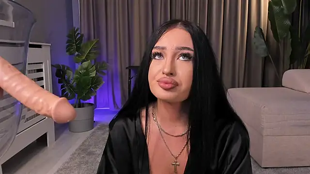 EmeraldKat: онлайн-секс-чат