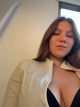 Chatroom XXX en direct de AmelieLaurent_