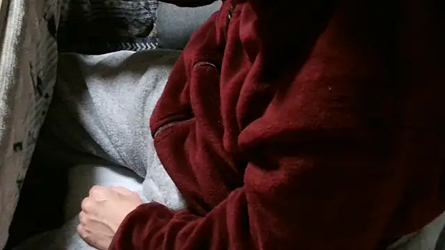 cinnabar_red – webcam-show