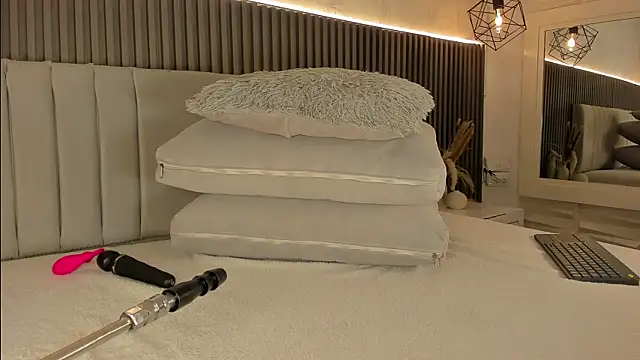 MaddyGray_'s Webcam Show