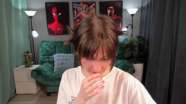 Chatroom XXX en direct de KikaOsterman