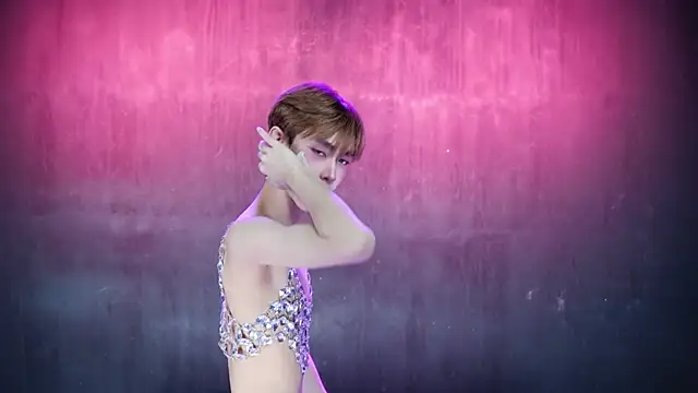 Queen-Vibeのウェブカメラショー