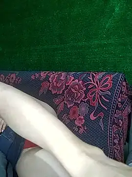 MaskedLatinaX live XXX chat