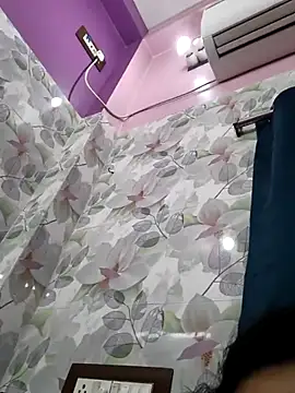 Ashley-Belth 现场XXX聊天