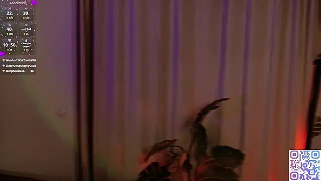 HazelHayesssのライブXXXチャット