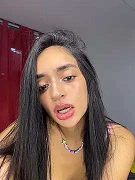 leilani_X Adlı Modelin Canlı XXX Sohbeti