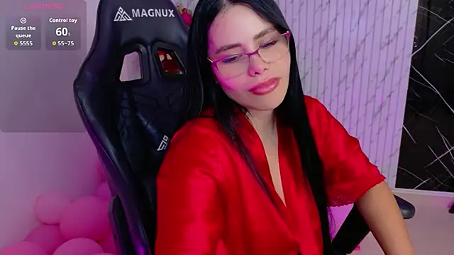 lararoberts_'s Live XXX Chat