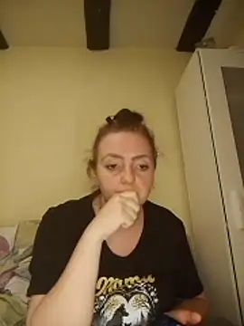 Bella-Monroe Chat XXX in diretta