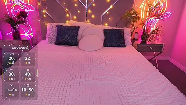 MirielleNymph Chat XXX live