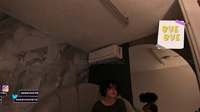 แชท XXX สดของ Katemoss70