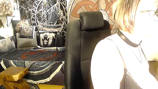 TittenMichelle – Naživo XXX chat