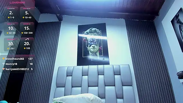 May-Clanfort Live XXX-Chat