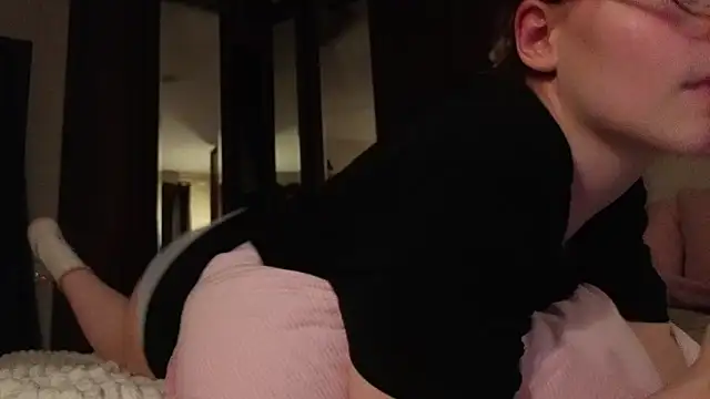 แชท XXX สดของ wow_reb22