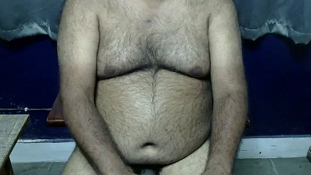 hairysubcub_70n Webbikameraesitys