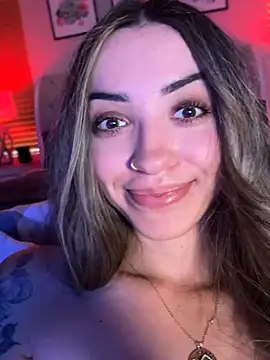 Chat XXX en directo de Tiny-Mimi