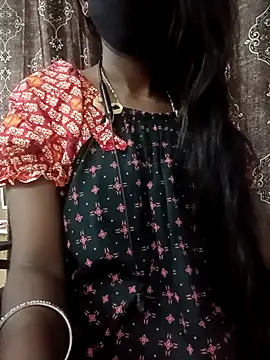 kavya-telugu84のライブXXXチャット