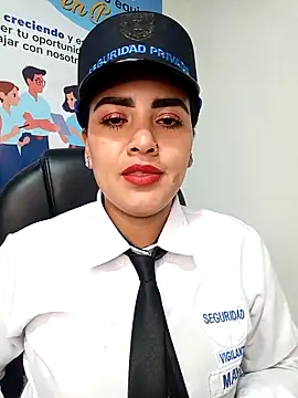 MAYE__13 élő XXX-chatje