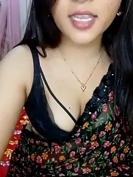 SaumyyのライブXXXチャット