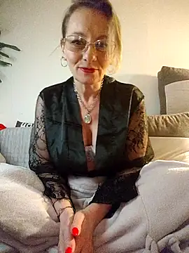 Blond_lady_czechのライブXXXチャット