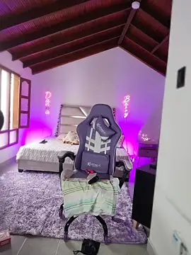 DannaBerryn Live XXX chat