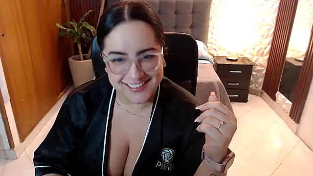 دردشة Sofiia_davis23 الجنسية المباشرة