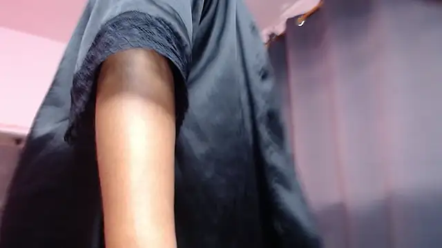 دردشة Salmma_Milf الجنسية المباشرة