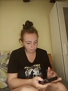 Bella-Monroe Adlı Modelin Canlı XXX Sohbeti