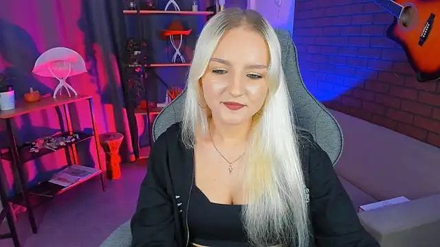 ViolaMore Adlı Modelin Canlı XXX Sohbeti