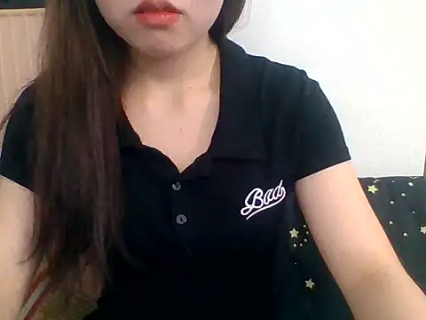 kiraa-007 Adlı Modelin Canlı XXX Sohbeti