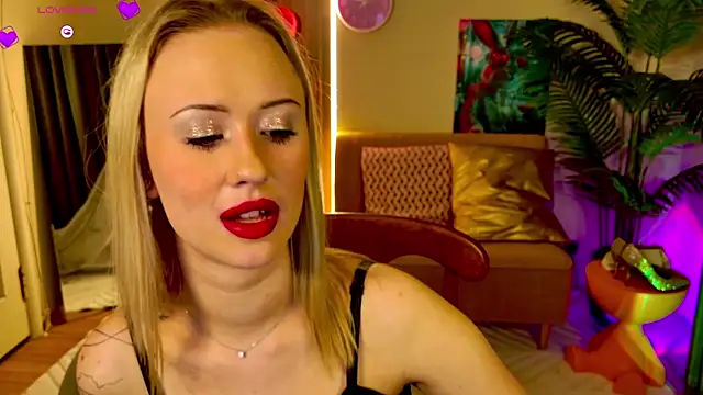 دردشة SashaBrooks الجنسية المباشرة