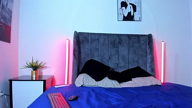 Cloy_Areo's Live XXX Chat