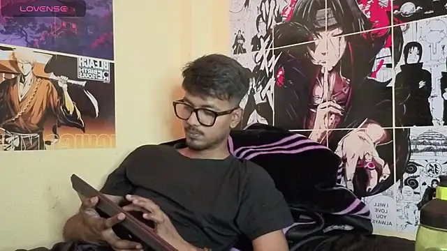 Show modela just_fucks na web-kameri