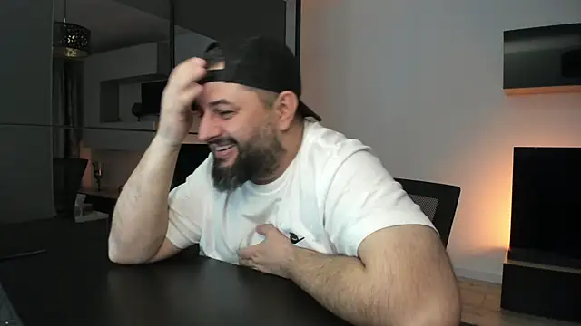 Chat +18 de DravenPeak ao vivo