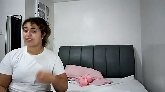 misscutee Show in webcam