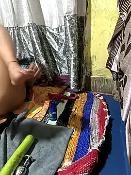 Chat +18 de Hotty-Rani-Bhabi ao vivo