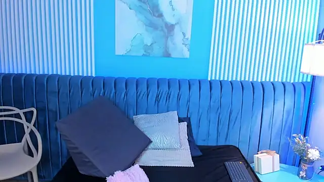 milavega_ élő XXX-chatje