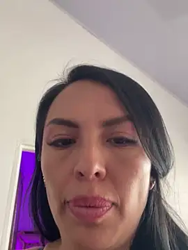 Emma_Sanz__ 现场XXX聊天