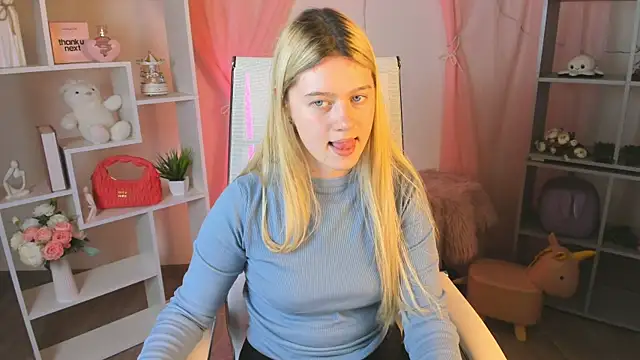 CelestineMauriac Chat XXX in diretta