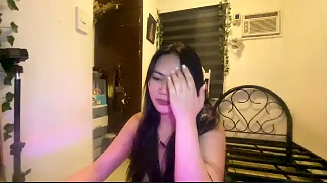 XXX chat uživo modela GlindaDejardin