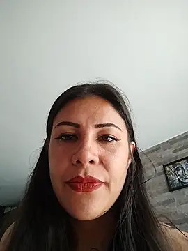 แชท XXX สดของ KittyHoleshot87