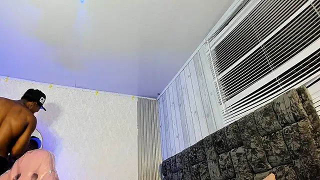 for_itan's Live XXX Chat