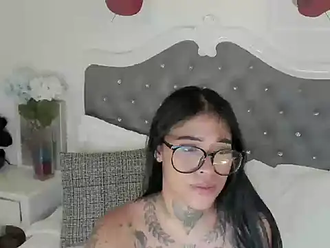 دردشة Aisha_Haddad الجنسية المباشرة