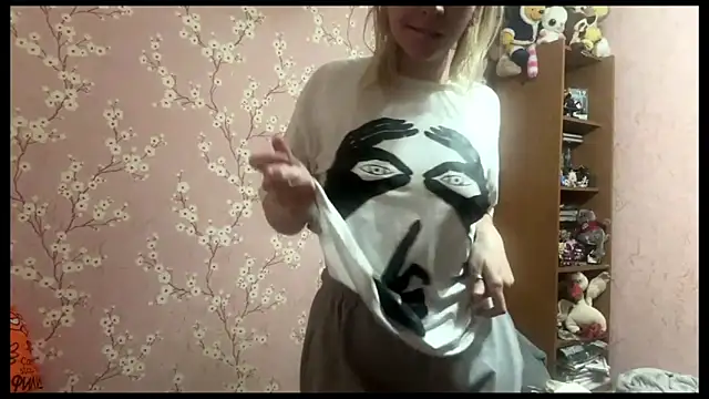 دردشة LiraDreamX الجنسية المباشرة