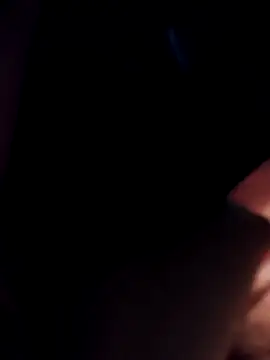 IncomingEssence478 Webcam-Show