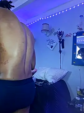 TheRealMrDLlong webkamerás műsora